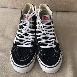 Women’s Vans Sk8-Hi Lace-up Hightop Skate Shoes